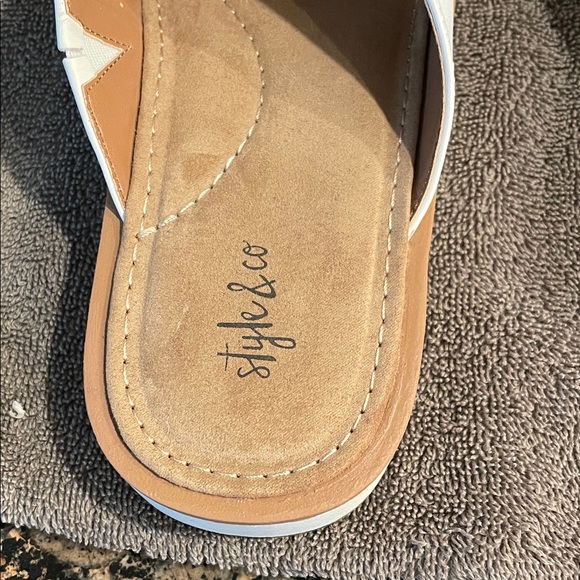 Style & Co. Women's Cream Slide Sandals - Picture 5 of 7